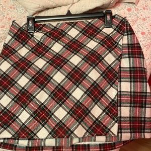 this skirt is a large from Hollister